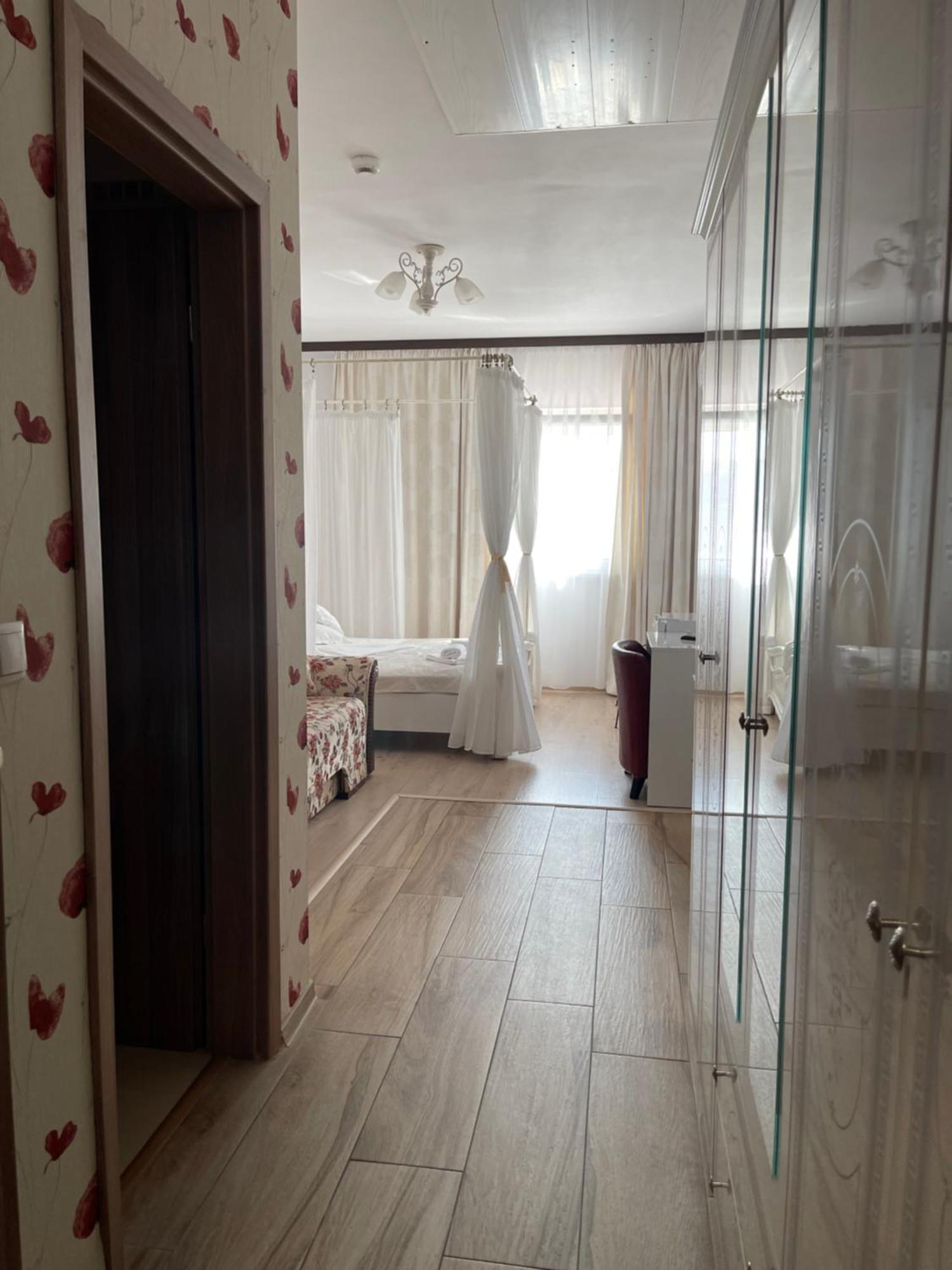 Hotel Prestige Алба-Юлия Экстерьер фото